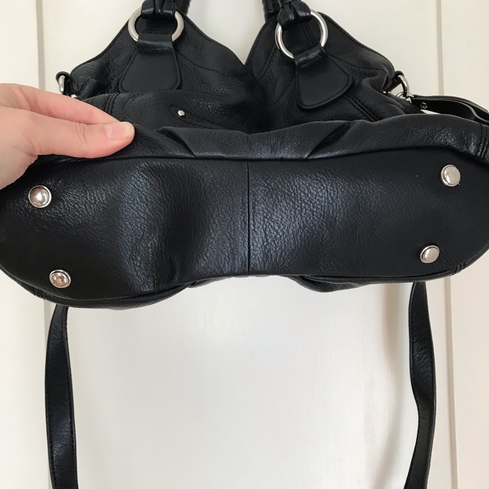 B MAKOWSKY Black Leather Handbag - Picture 7 of 16